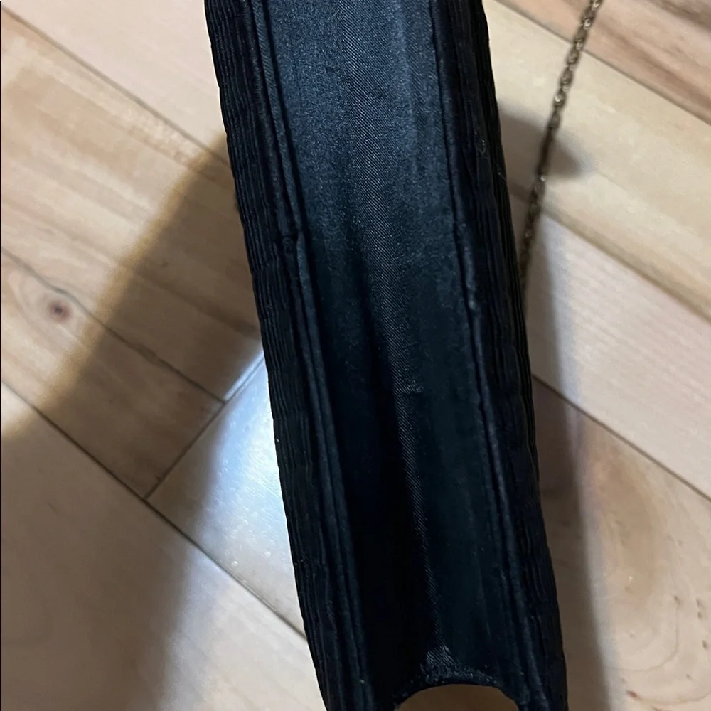 Elegant Vintage Black Evening Crossbody/Clutch - Picture 9 of 17